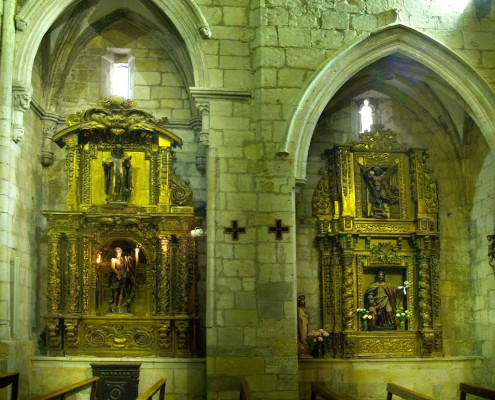 Retablos laterales de la iglesia de la Asunción de Nuestra Señora de Santa Cruz de Campezo / Santikurutze Kanpezuko Andre Mariaren Jasokundea Elizaren alboko erretaulak